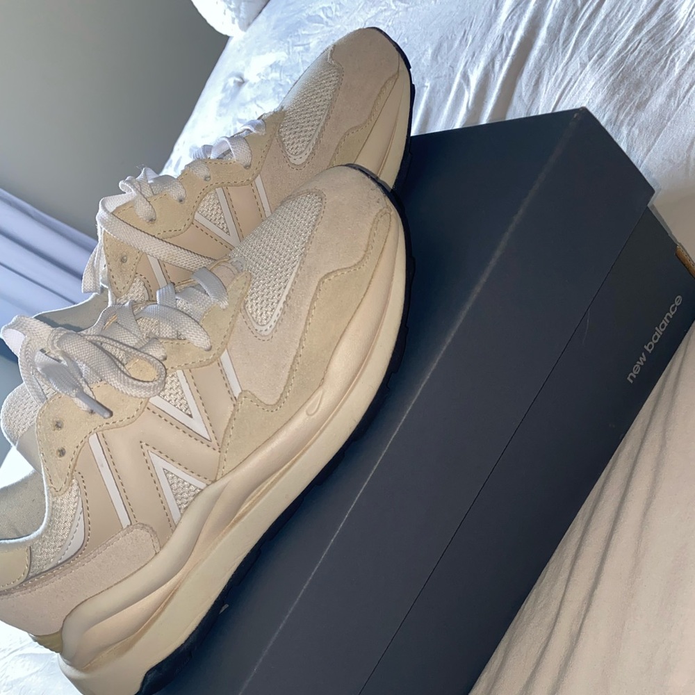 Womens 5740 - sea salt with calm taupe